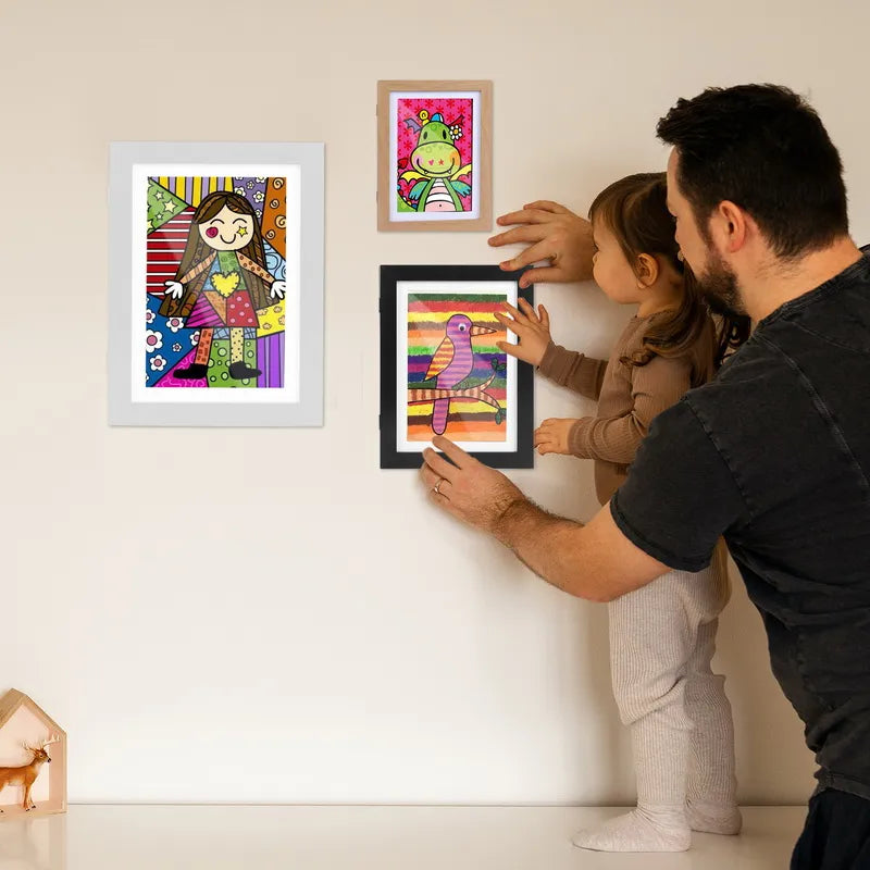 Picture frame for 150 children's pictures